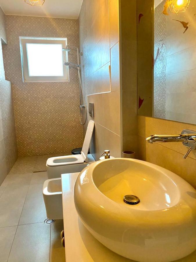 פוגרדץ Cozy Lake Front Flat Bequeme Wohnung An Der See מראה חיצוני תמונה